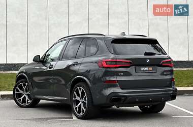 Позашляховик / Кросовер BMW X5 2021 в 