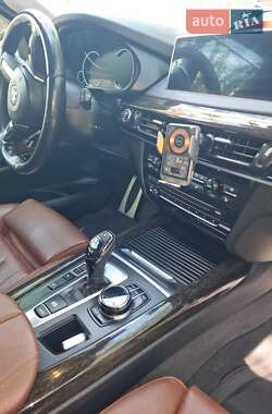 Позашляховик / Кросовер BMW X5 2018 в 