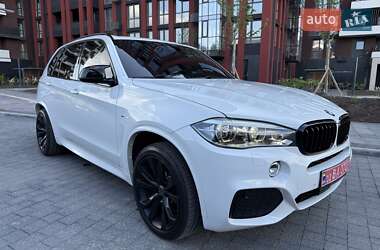 Позашляховик / Кросовер BMW X5 2016 в 