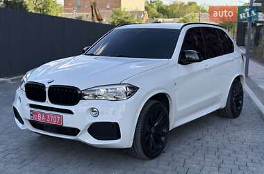 Позашляховик / Кросовер BMW X5 2016 в 