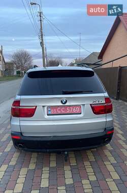 Позашляховик / Кросовер BMW X5 2009 в 