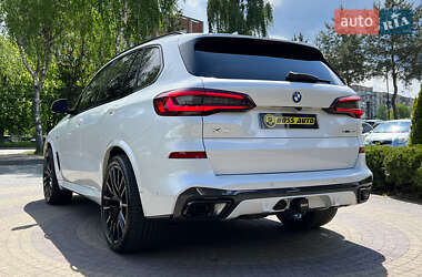 Внедорожник / Кроссовер BMW X5 2022 в 