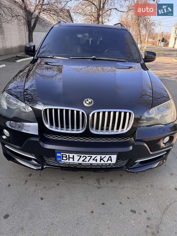 Позашляховик / Кросовер BMW X5 2008 в 