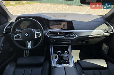 Позашляховик / Кросовер BMW X5 2022 в 
