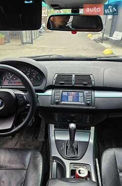 Позашляховик / Кросовер BMW X5 2004 в 