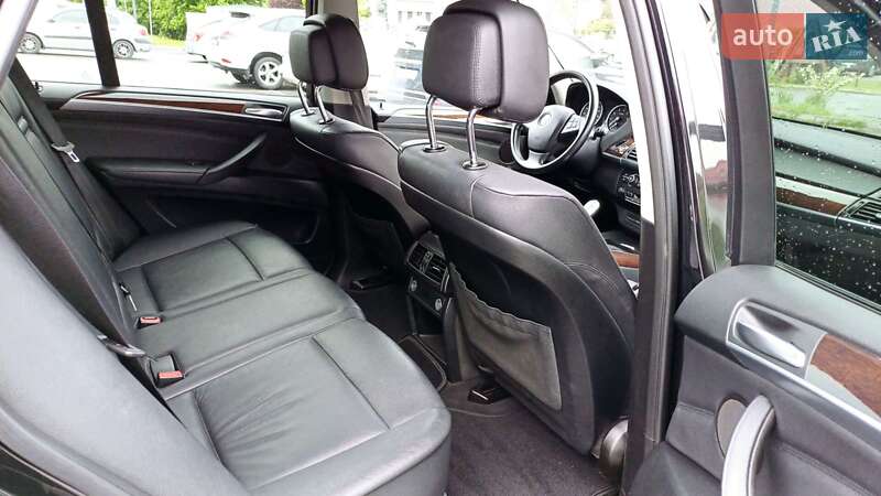 Внедорожник / Кроссовер BMW X5 2011 в Киеве