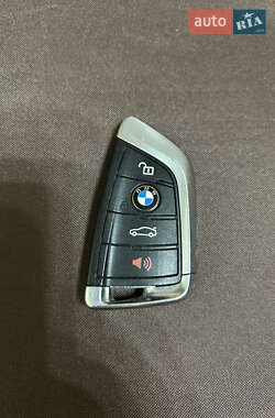 Позашляховик / Кросовер BMW X5 2016 в 