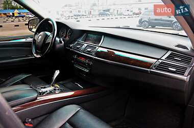 Позашляховик / Кросовер BMW X5 2012 в 