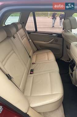 Позашляховик / Кросовер BMW X5 2010 в 