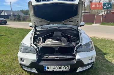 Позашляховик / Кросовер BMW X5 2009 в 