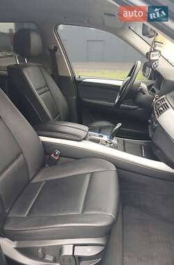 Позашляховик / Кросовер BMW X5 2010 в 