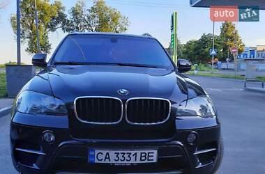 Позашляховик / Кросовер BMW X5 2010 в 