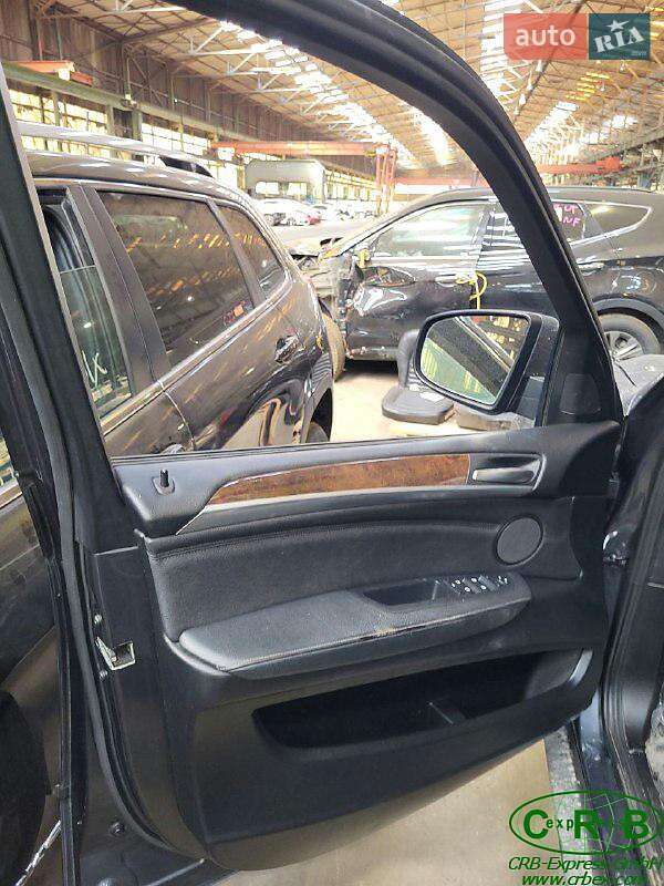 Внедорожник / Кроссовер BMW X5 2011 в Каменец-Подольском