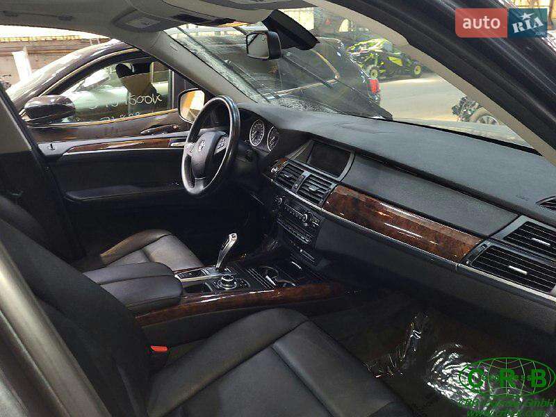 Внедорожник / Кроссовер BMW X5 2011 в Каменец-Подольском