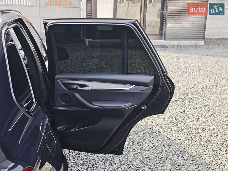 Внедорожник / Кроссовер BMW X5 2016 в Луцке