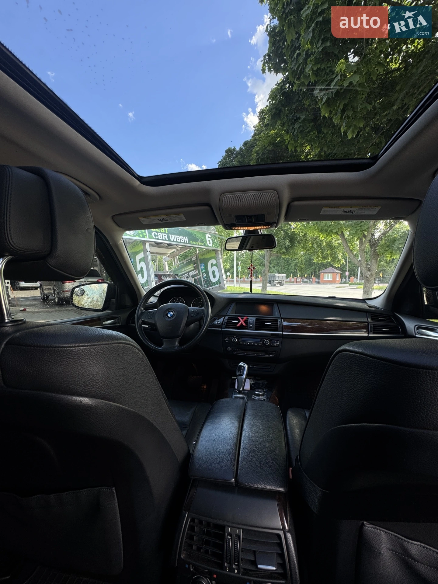 2010 BMW X5 - мініатюра 15