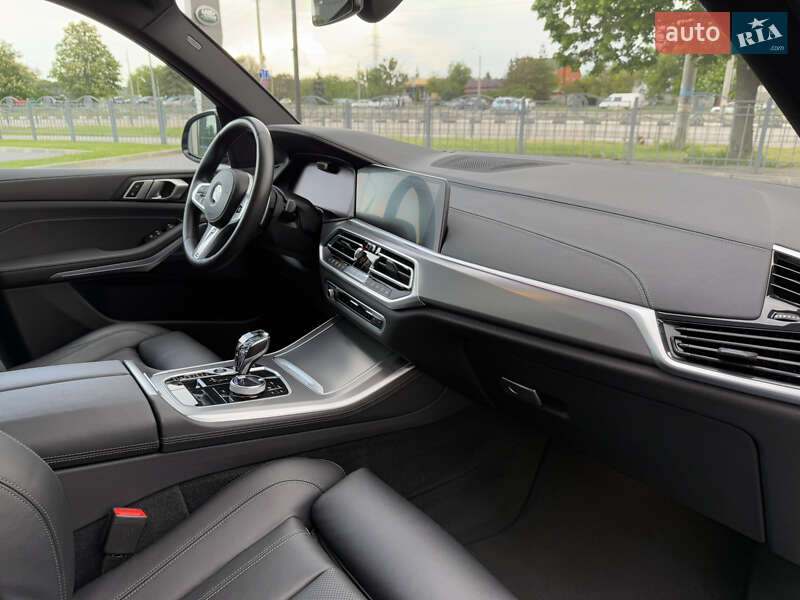 Внедорожник / Кроссовер BMW X5 2022 в Харькове