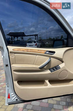 Позашляховик / Кросовер BMW X5 2004 в 