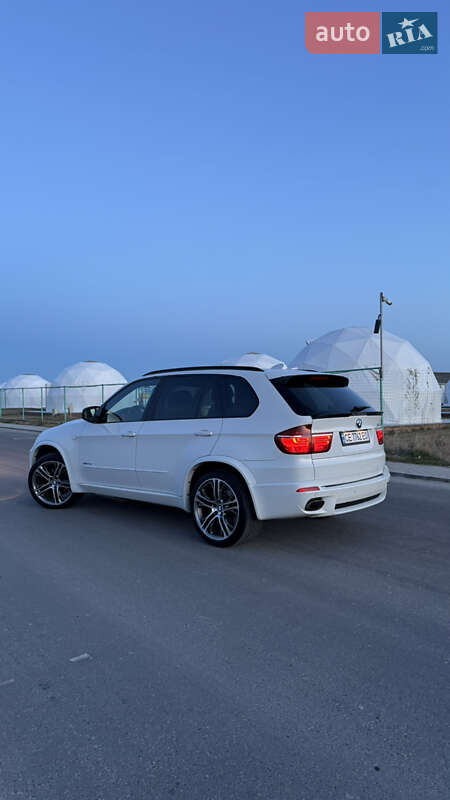 Внедорожник / Кроссовер BMW X5 2010 в Измаиле