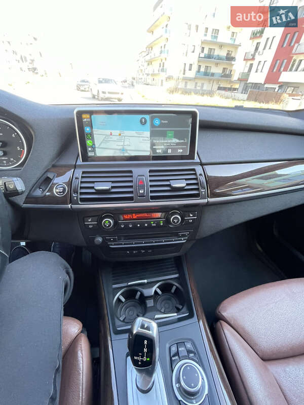 Внедорожник / Кроссовер BMW X5 2010 в Измаиле