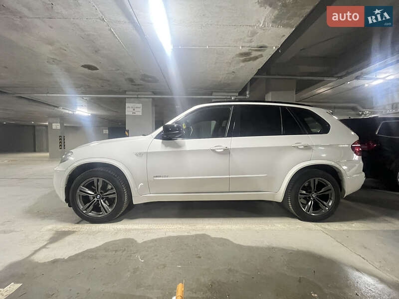 Внедорожник / Кроссовер BMW X5 2010 в Измаиле
