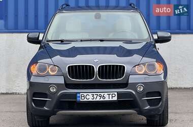 Позашляховик / Кросовер BMW X5 2010 в 