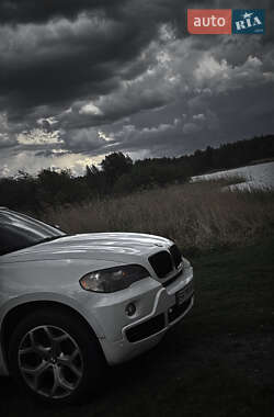 Внедорожник / Кроссовер BMW X5 2008 в 