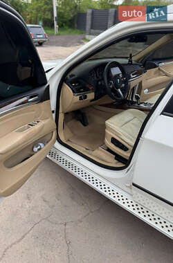 Внедорожник / Кроссовер BMW X5 2008 в 