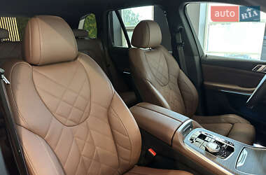 Позашляховик / Кросовер BMW X5 2023 в 