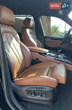 Внедорожник / Кроссовер BMW X5 2015 в 