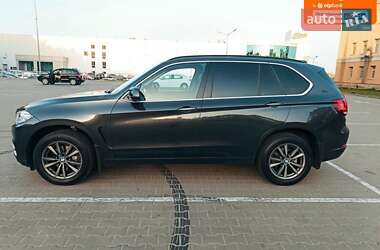 Внедорожник / Кроссовер BMW X5 2015 в 