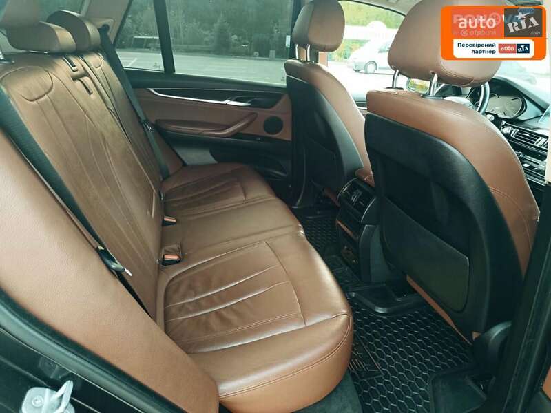 Внедорожник / Кроссовер BMW X5 2015 в Чернигове