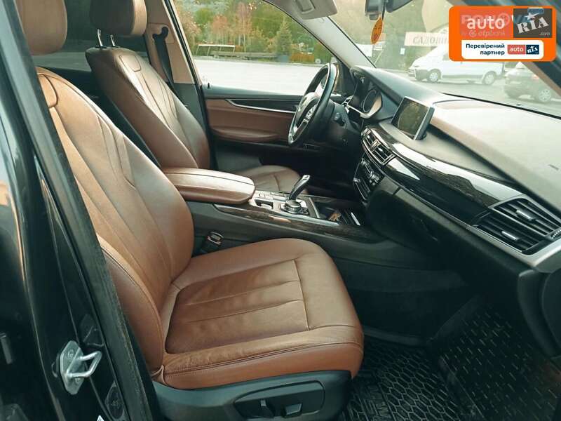 Внедорожник / Кроссовер BMW X5 2015 в Чернигове