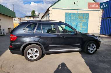 Позашляховик / Кросовер BMW X5 2011 в 