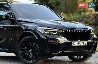 Позашляховик / Кросовер BMW X5 2021 в 