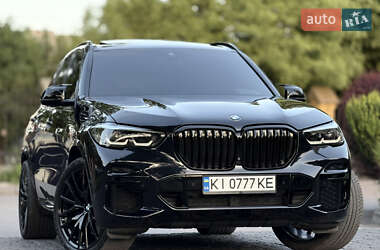 Позашляховик / Кросовер BMW X5 2021 в 