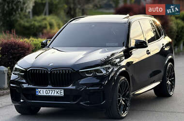 Позашляховик / Кросовер BMW X5 2021 в 