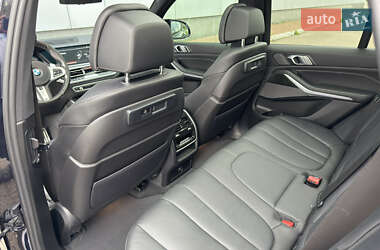 Позашляховик / Кросовер BMW X5 2021 в 