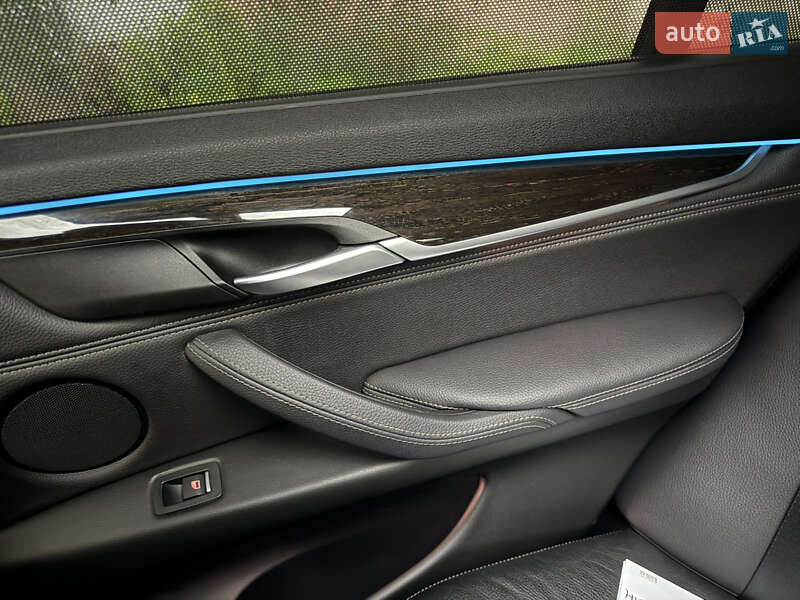 Позашляховик / Кросовер BMW X5 2018 в Чернівцях