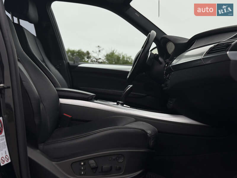 Внедорожник / Кроссовер BMW X5 2011 в Радивилове