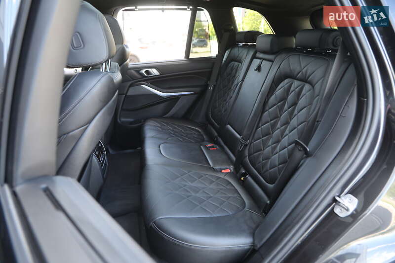 Внедорожник / Кроссовер BMW X5 2023 в Харькове