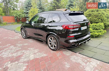 Позашляховик / Кросовер BMW X5 2018 в 