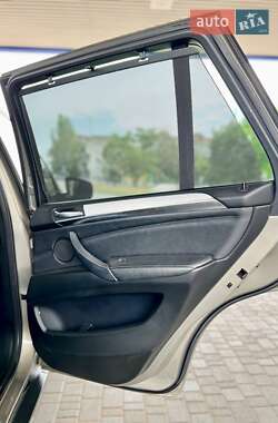 Внедорожник / Кроссовер BMW X5 2011 в 