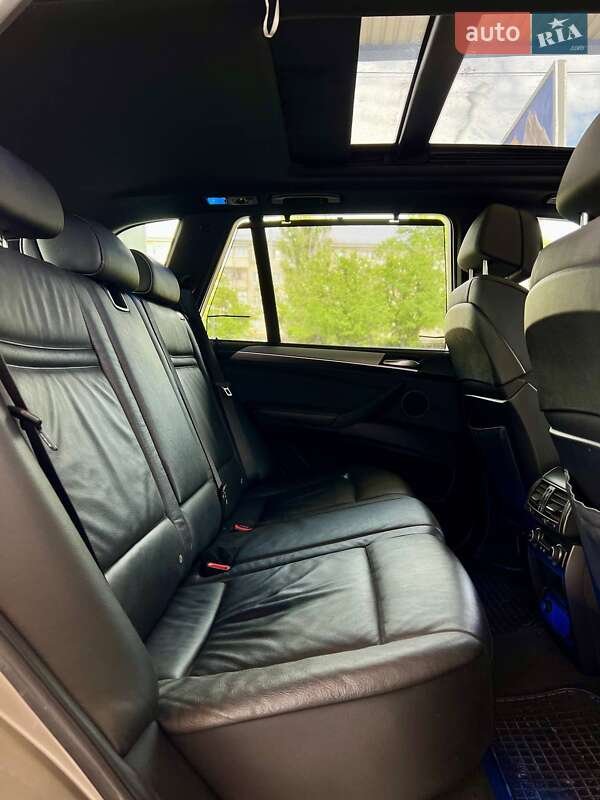 Позашляховик / Кросовер BMW X5 2011 в Миколаєві