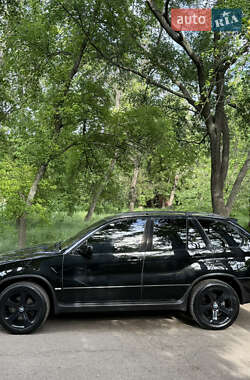 Позашляховик / Кросовер BMW X5 2002 в 