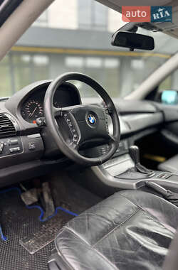 Внедорожник / Кроссовер BMW X5 2004 в 