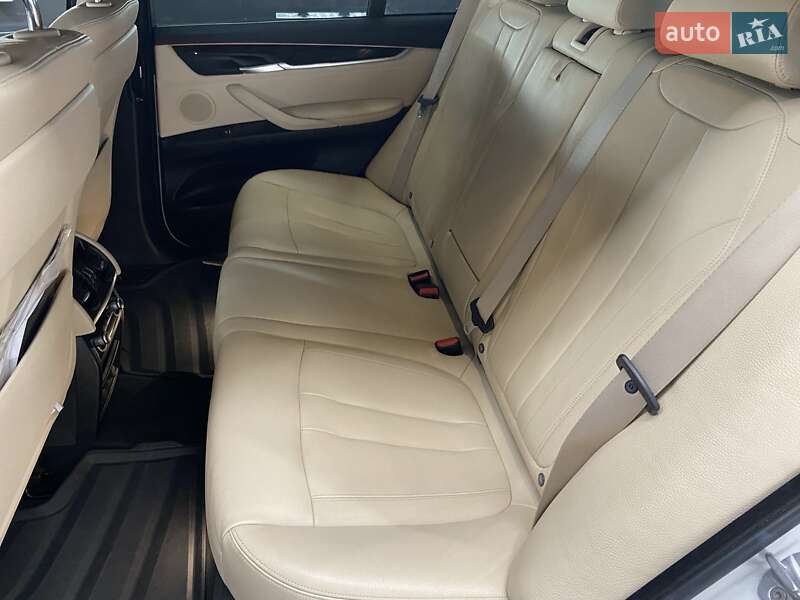 Позашляховик / Кросовер BMW X5 2016 в Броварах