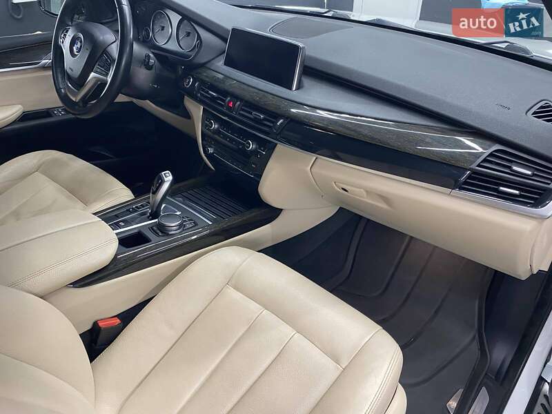 Позашляховик / Кросовер BMW X5 2016 в Броварах