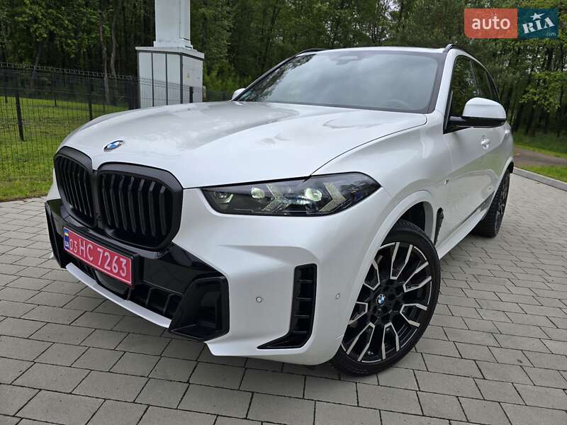 Внедорожник / Кроссовер BMW X5 2024 в 