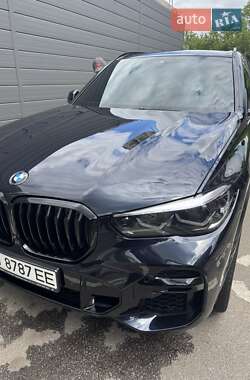 Позашляховик / Кросовер BMW X5 2022 в 